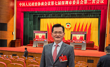 深圳市政協(xié)經(jīng)濟委副主任、多彩集團董事長夏煒參加兩會
